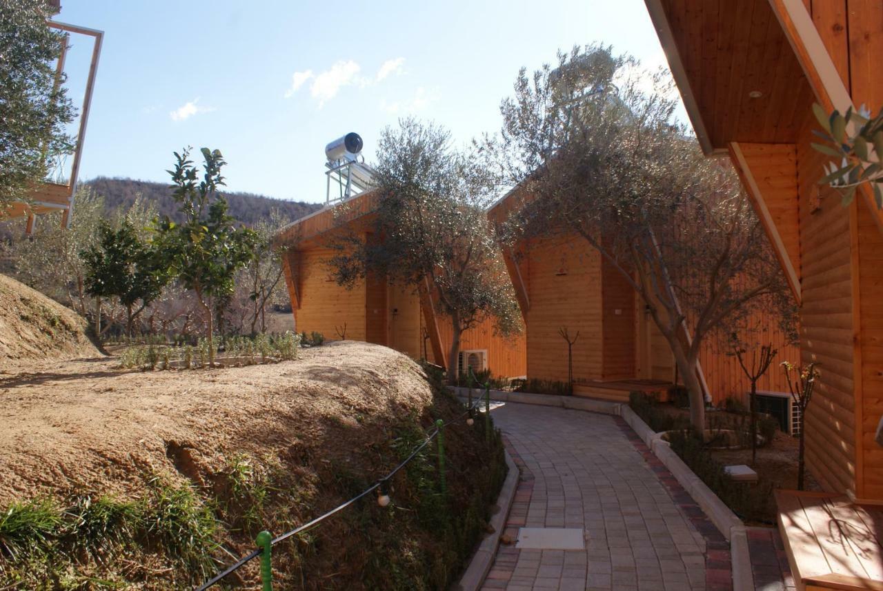 Hotel Agritourism Huqi Kameras