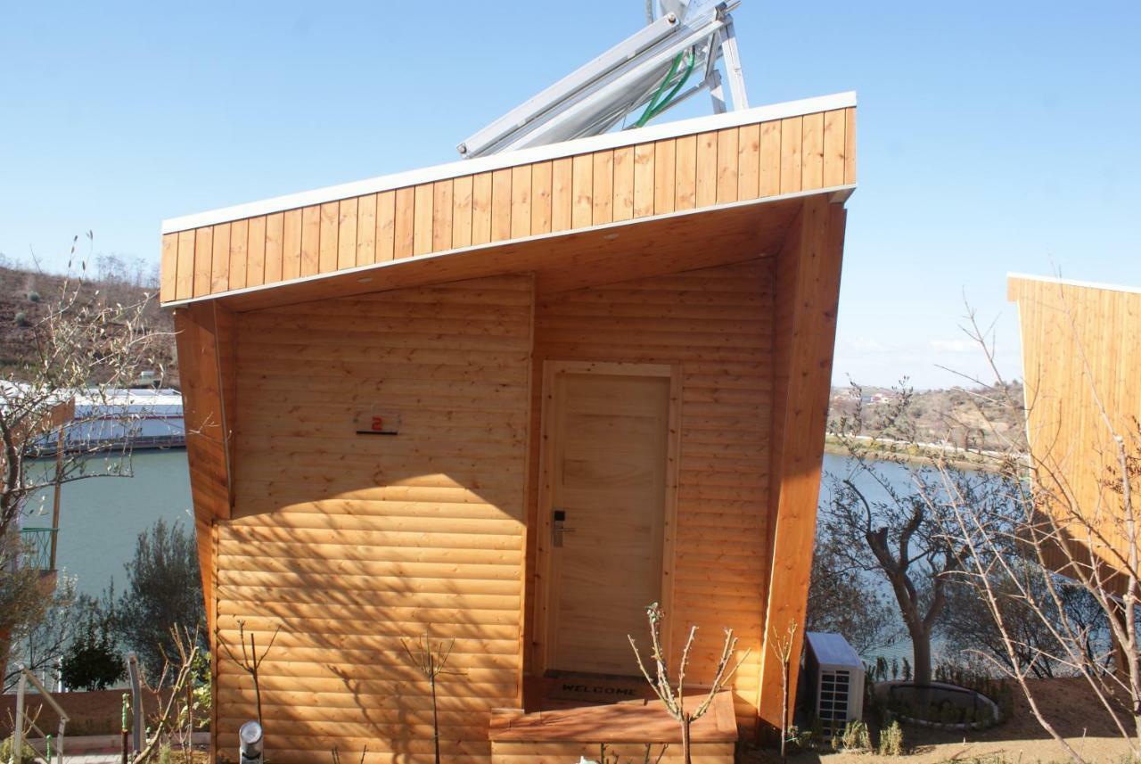 Hotel Agritourism Huqi Kameras